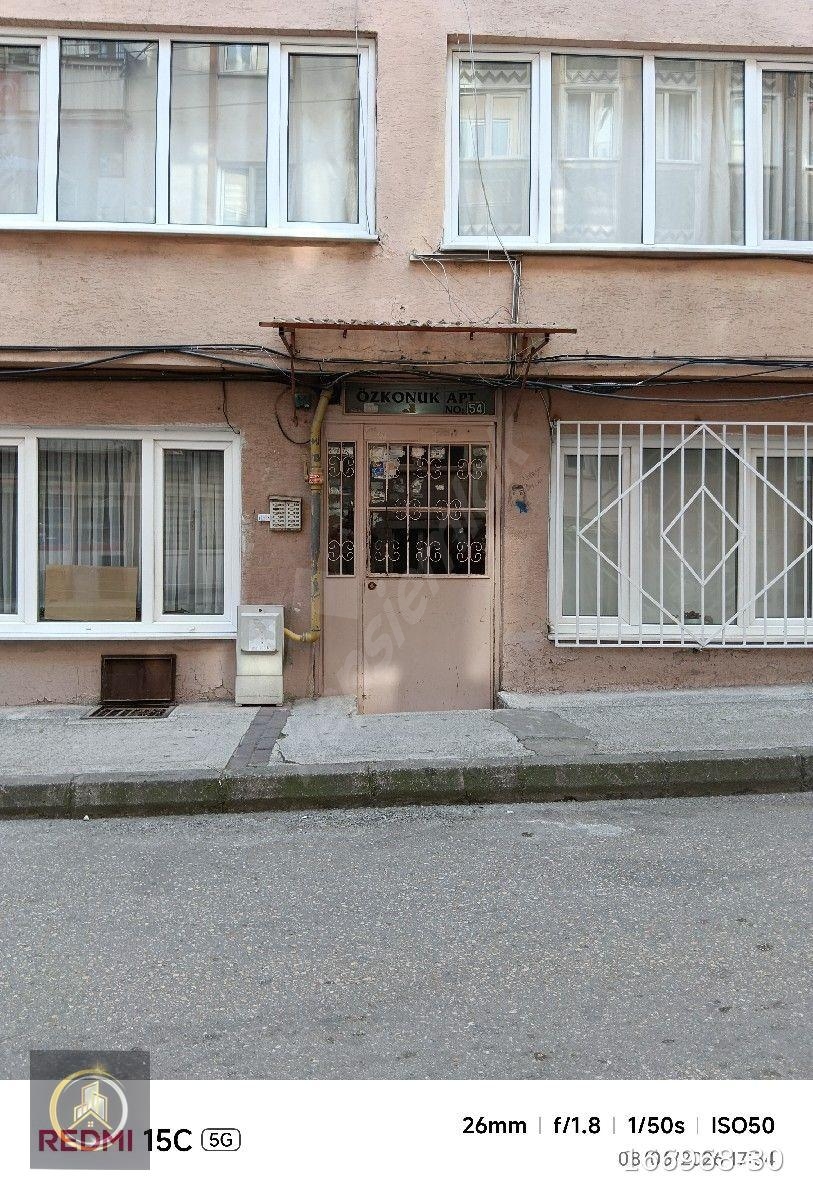 ALTIPARMAK ÇIRPAN MAHALLESİ FETHİ AÇAN İLKOKULUNUN YAKININDA SATILIK DAİRE.