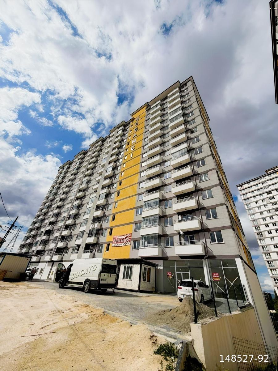 SIFIR DAİRE CAM BALKONLU ARA KAT