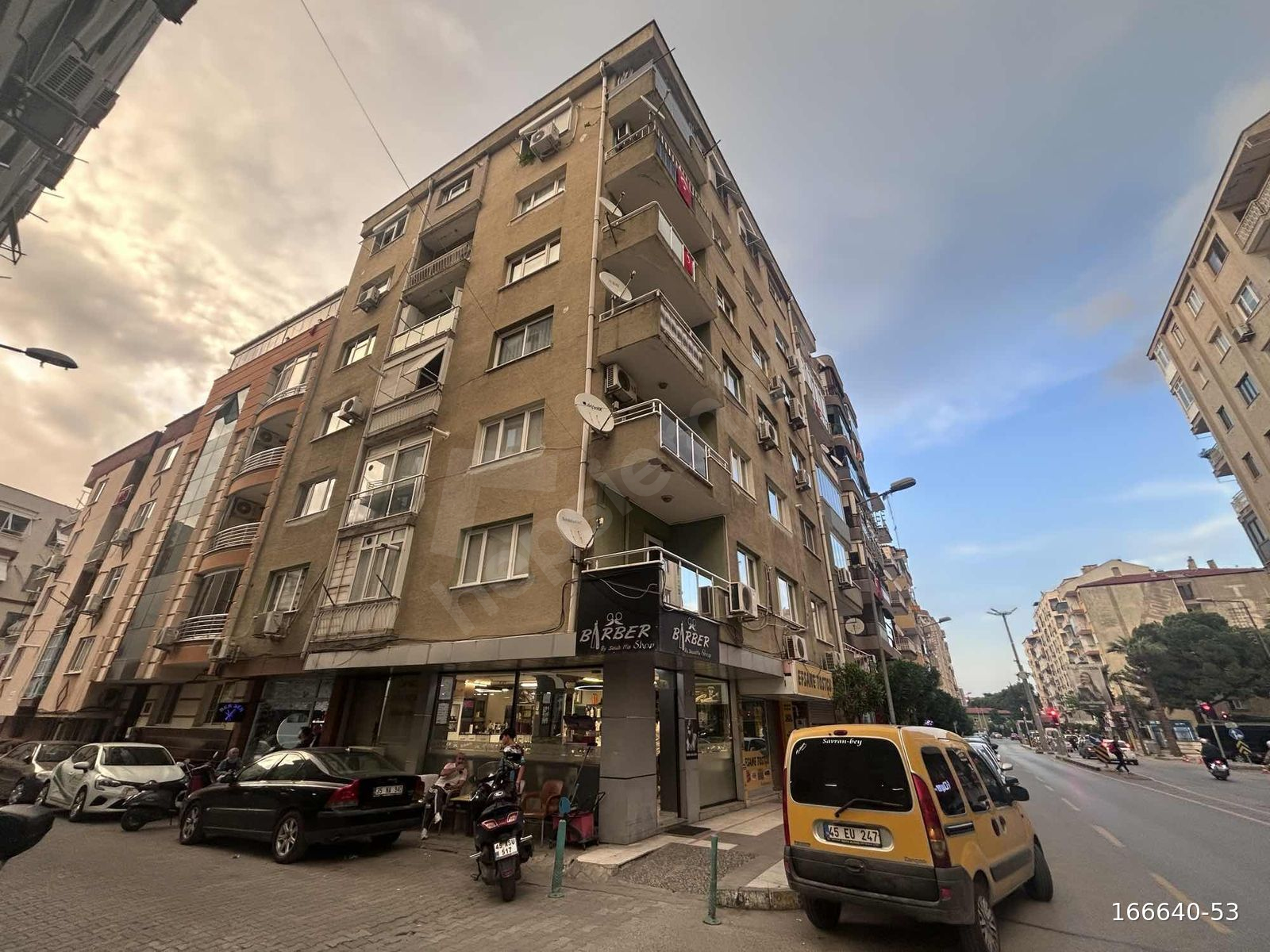 1. Anafartalar Da Cadde Üzeri Asansörlü Köşe Satılık Daire
