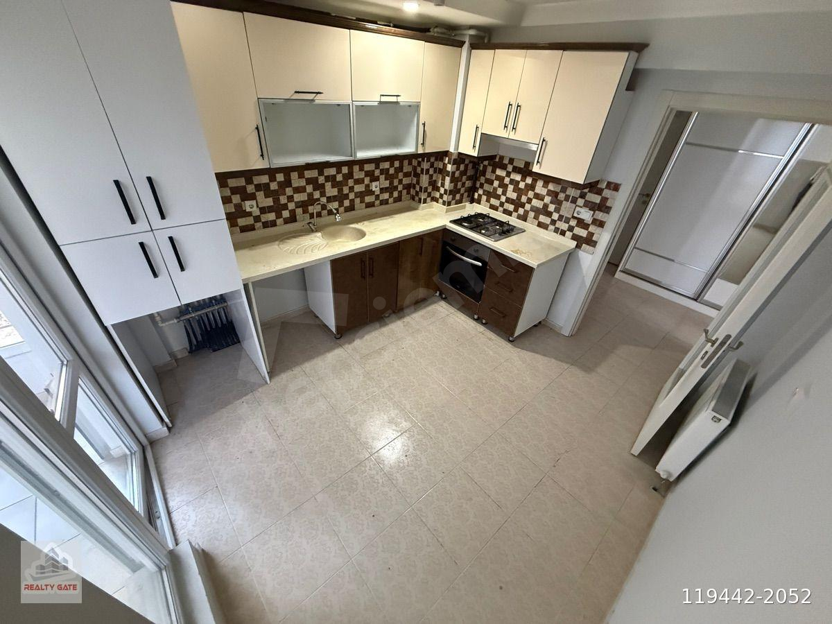 SANCAKTEPE MH.3+1ARA KAT MASRAFSIZ KREDİYE UYGUN SATILIK DAİRE
