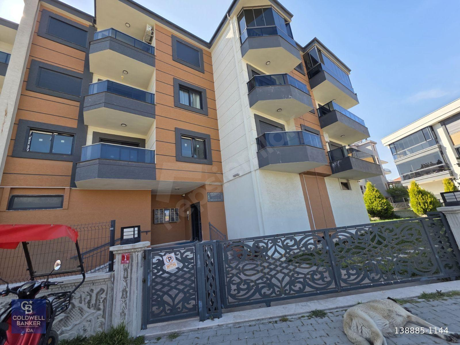 AYVALIK ALTINOVA MERKEZDE 3+1 EBEVEYN BANYOLU FIRSAT DAİRE