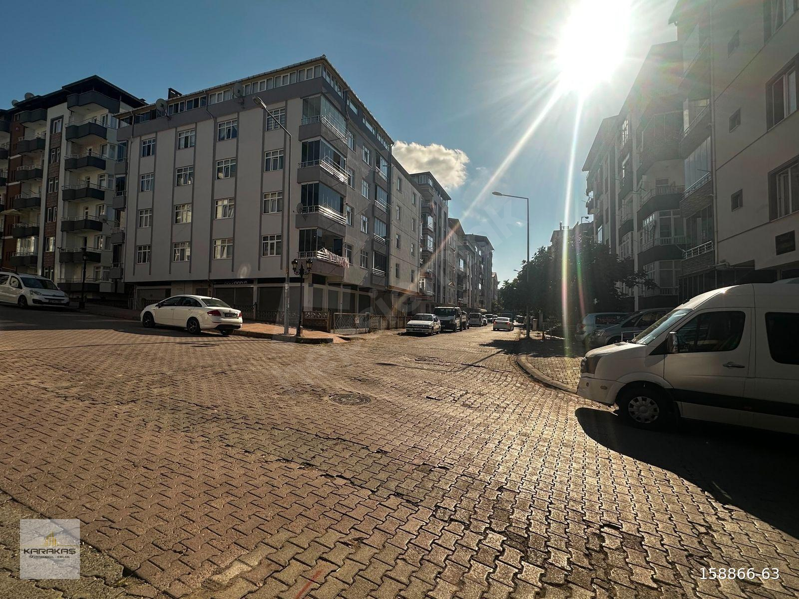 karakaşdan atatürk mahallesinde 3+1 asansörlü kiralık daire