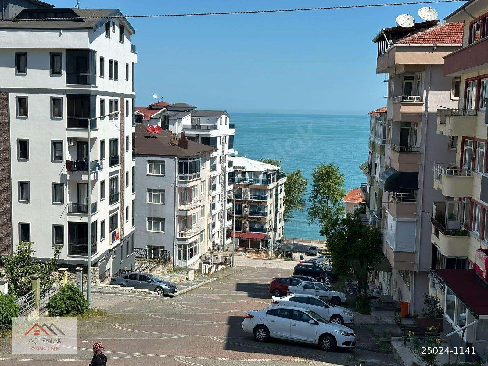 AKÇAKOCA OSMANİYEDE ÇINAR CADDESİ ÜSTÜ 2+1 DAİRE