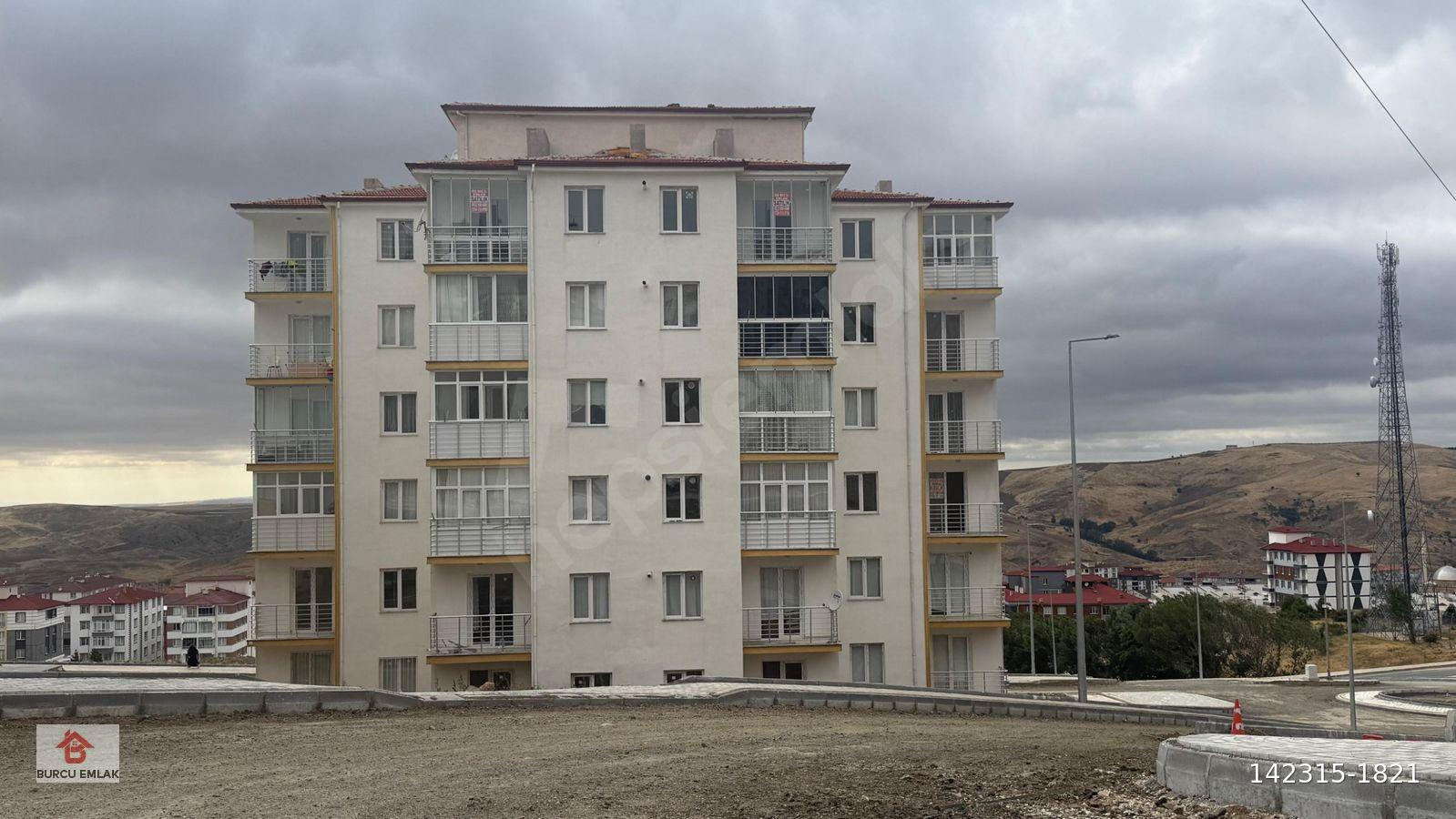 ÜNİVERSİTE YOLUNDA 3+0 SATILIK DAİRE***BURCU EMLAKTAN***