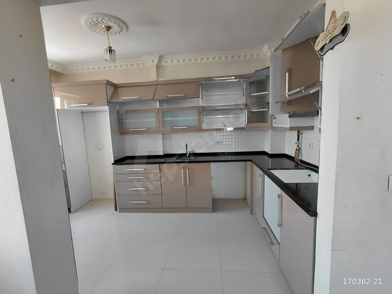 GÜVEN'DEN KARŞIYAKA KUĞUKENTTE KİRALIK 2+1 DAİRE