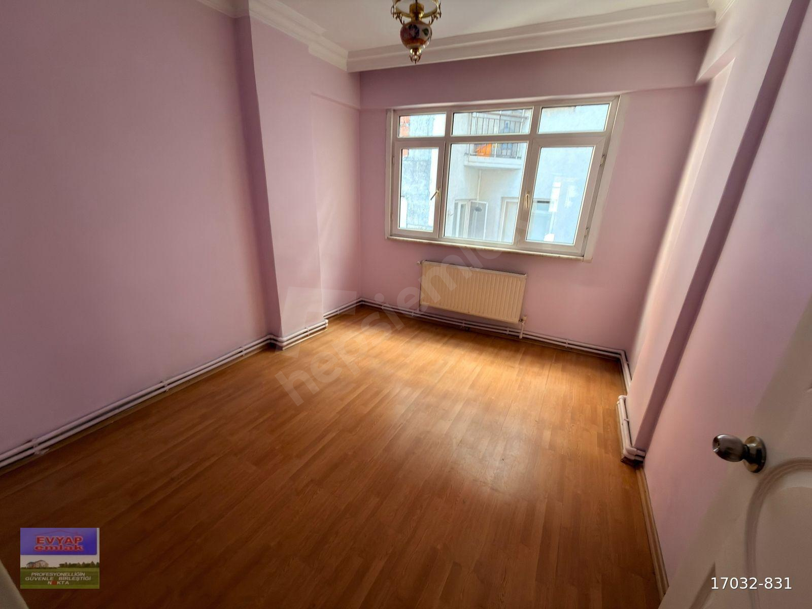 BAHÇELİEVLER YAYLA YAKINI 2+1 ARAKAT KİRALIK DAİRE
