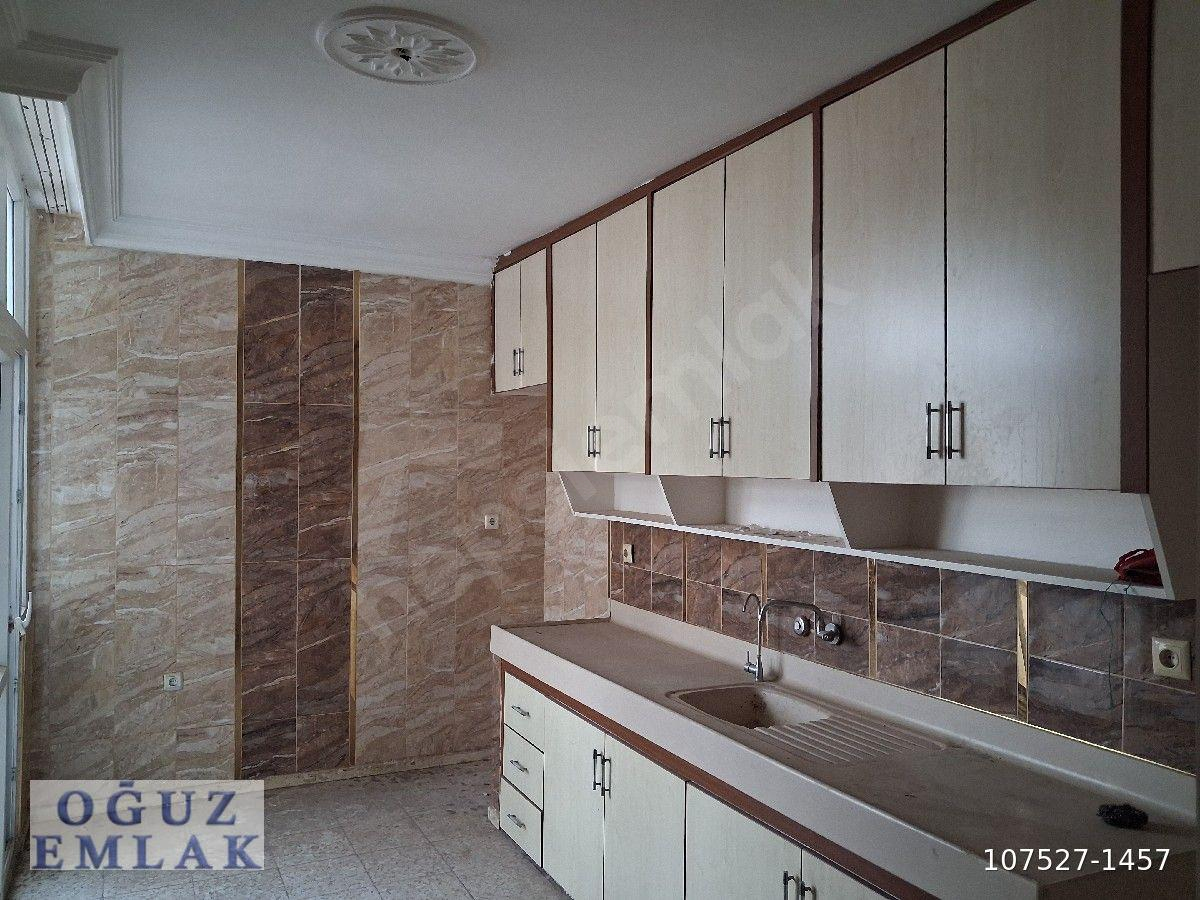 BARAJYOLU ZİRAAT BANKASI , ESKİ BARAJYOLU AKBANK ŞUBESİ MEVKİNE YAKIN GENİŞ OTURUMLU SATILIK DAİRE