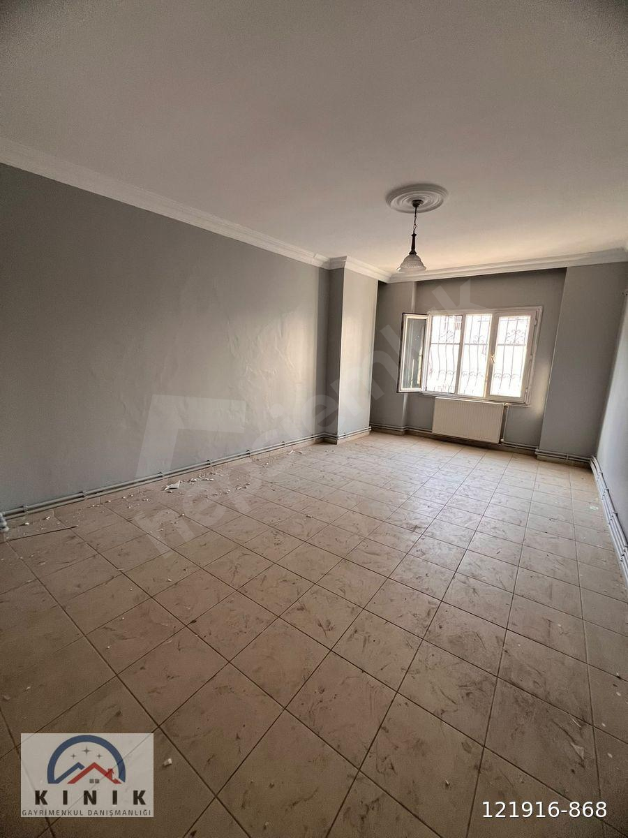 RAUFBEY MAHALLESİ ATATÜRK CADDESİ ÜZERİ SATILIK DAİRE