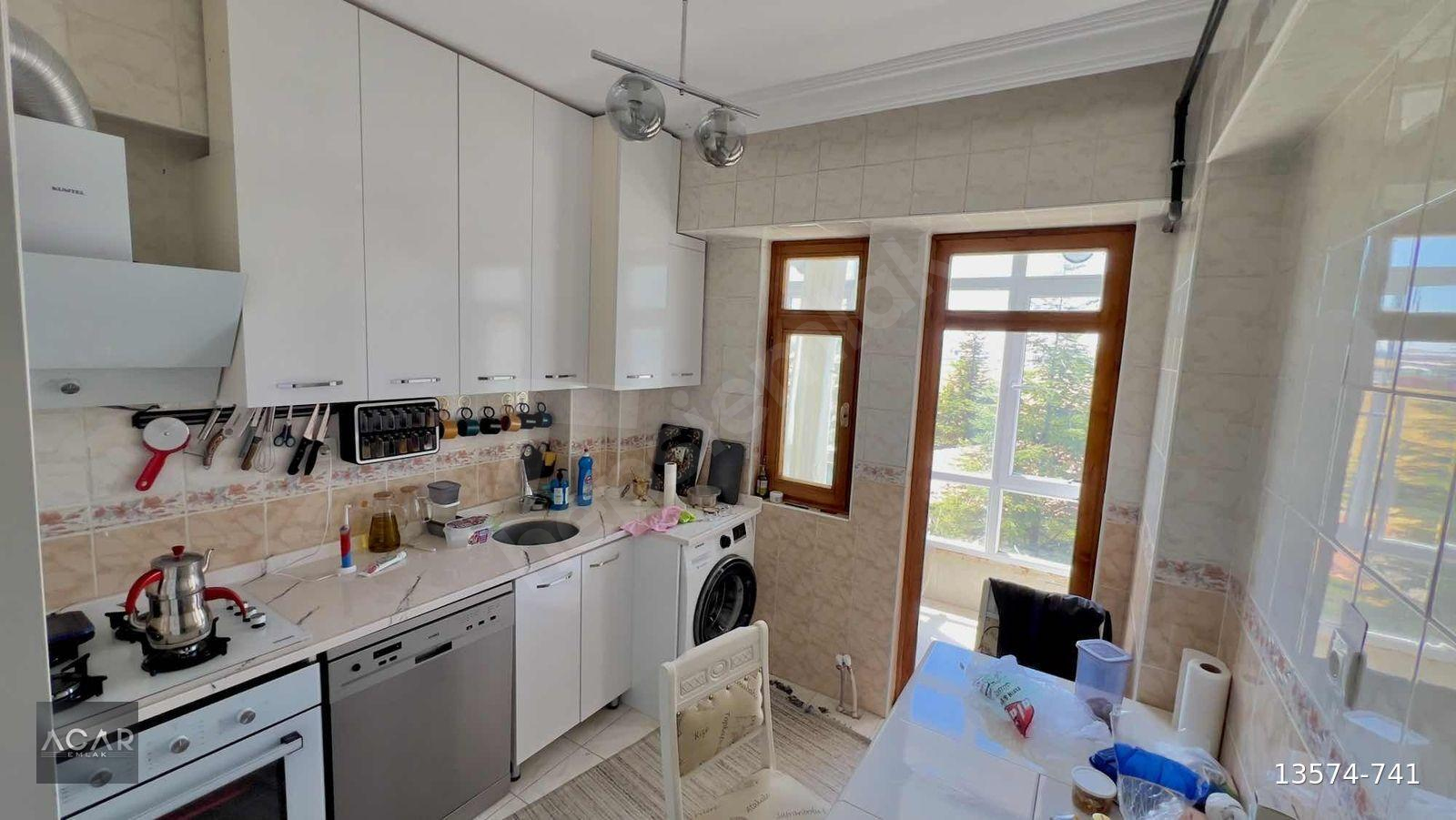 *ACAREMLAK* 2+1 BULVARA CEPHE GÜNEY CP MASRAFSIZ ARA KAT !!