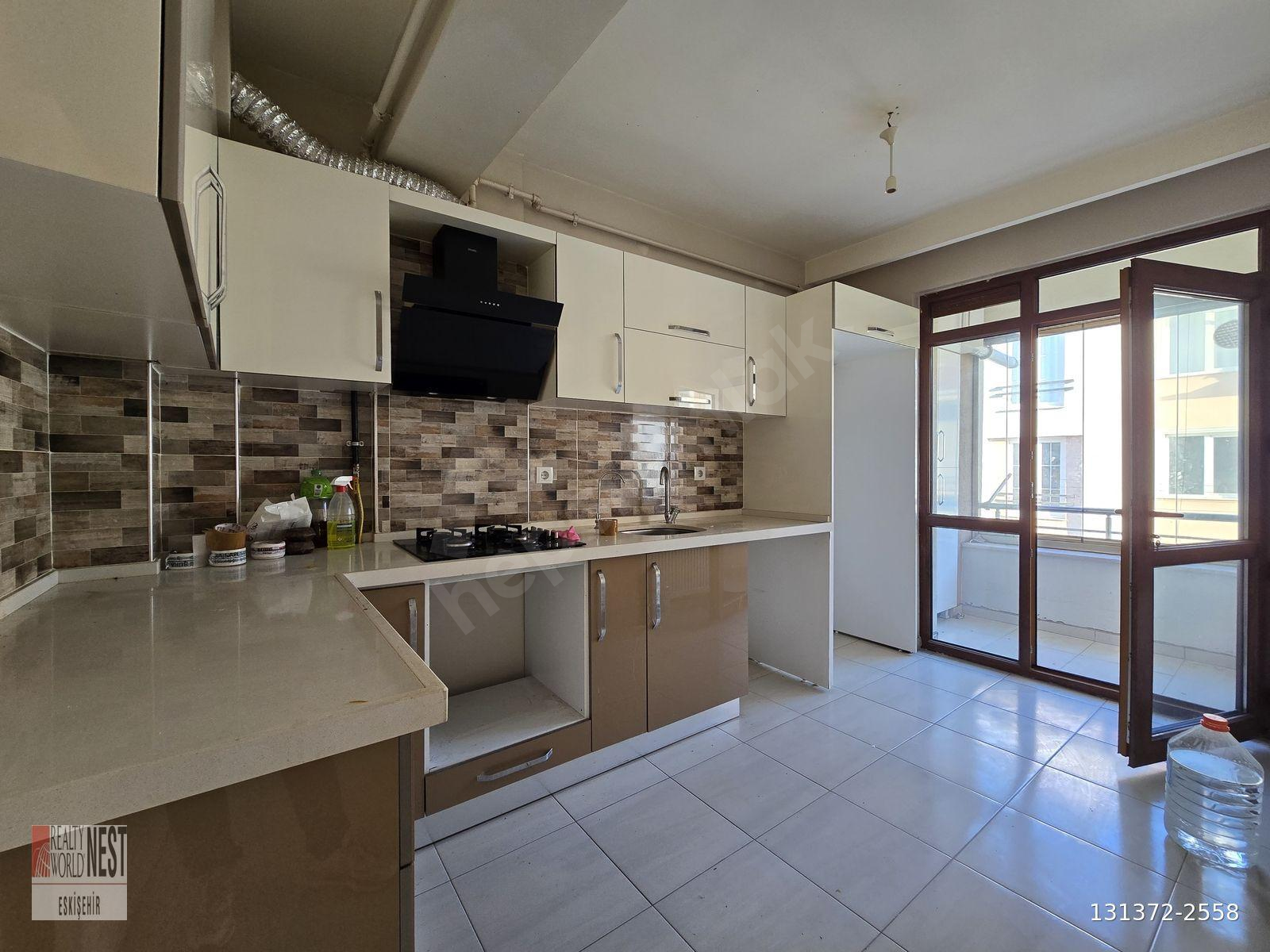 RW NEST'TEN BASIN ŞEHİTLERİ CADDESİNDE ÇİFT CEPHE KİRALIK 2+1