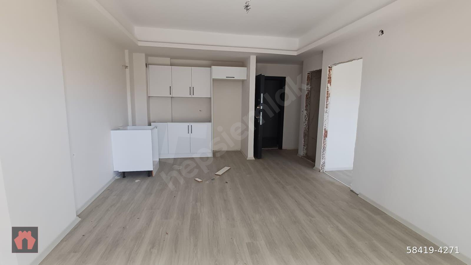ANAMURDA DENİZE 200 METRE SIFIR BİNA 1+1 48M2 MANZARALI SATILIK