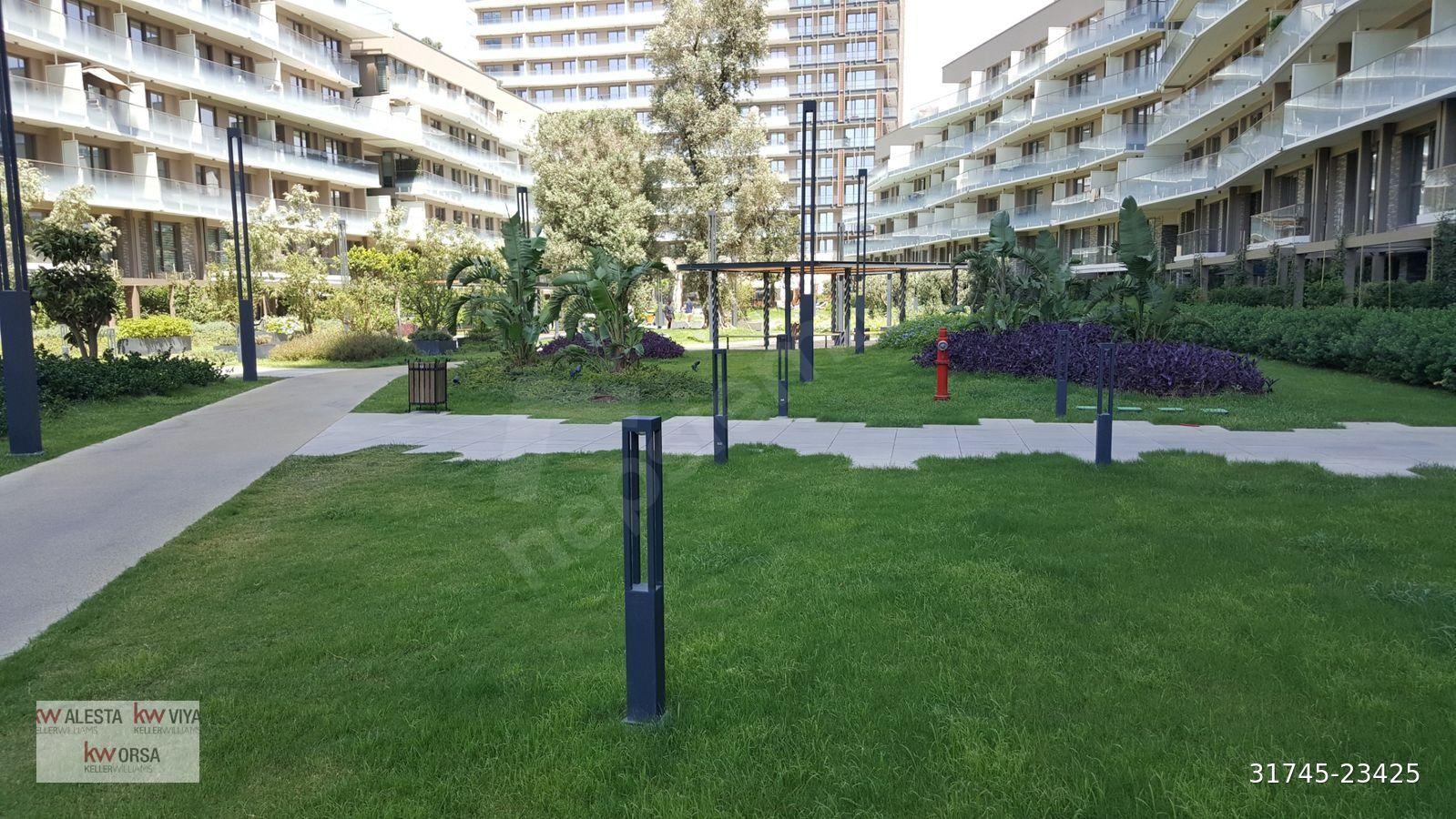 Bornova Folkart Incity'de Lüks Kiralık Balkonlu 2+1 Daire