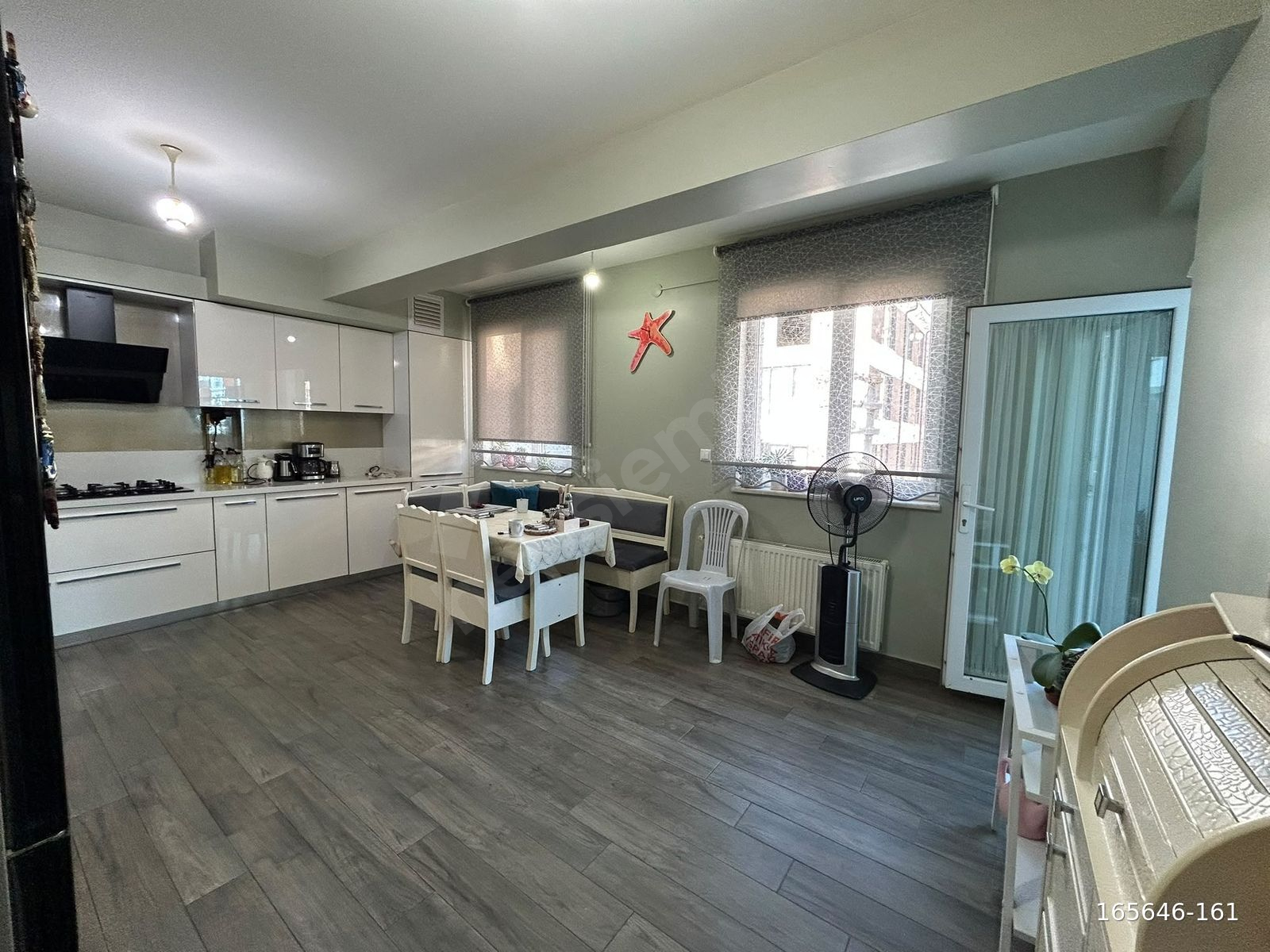 BATIKENT MAHALLESİNDE SİTE İÇERİSİNDE SATILIK LÜKS 4+1 DAİRE