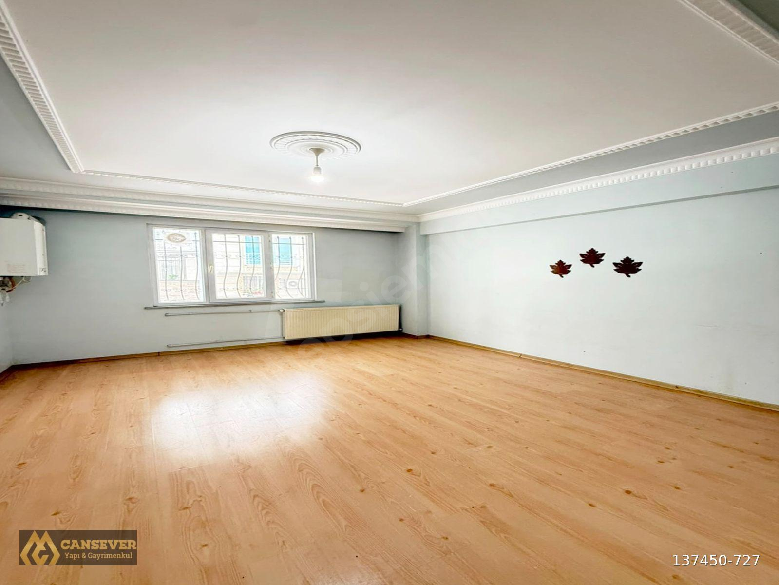 BAHÇEŞEHİR LOKASYONUNDA SİTE MANZARALI 2+1 SATILIK DAİRE