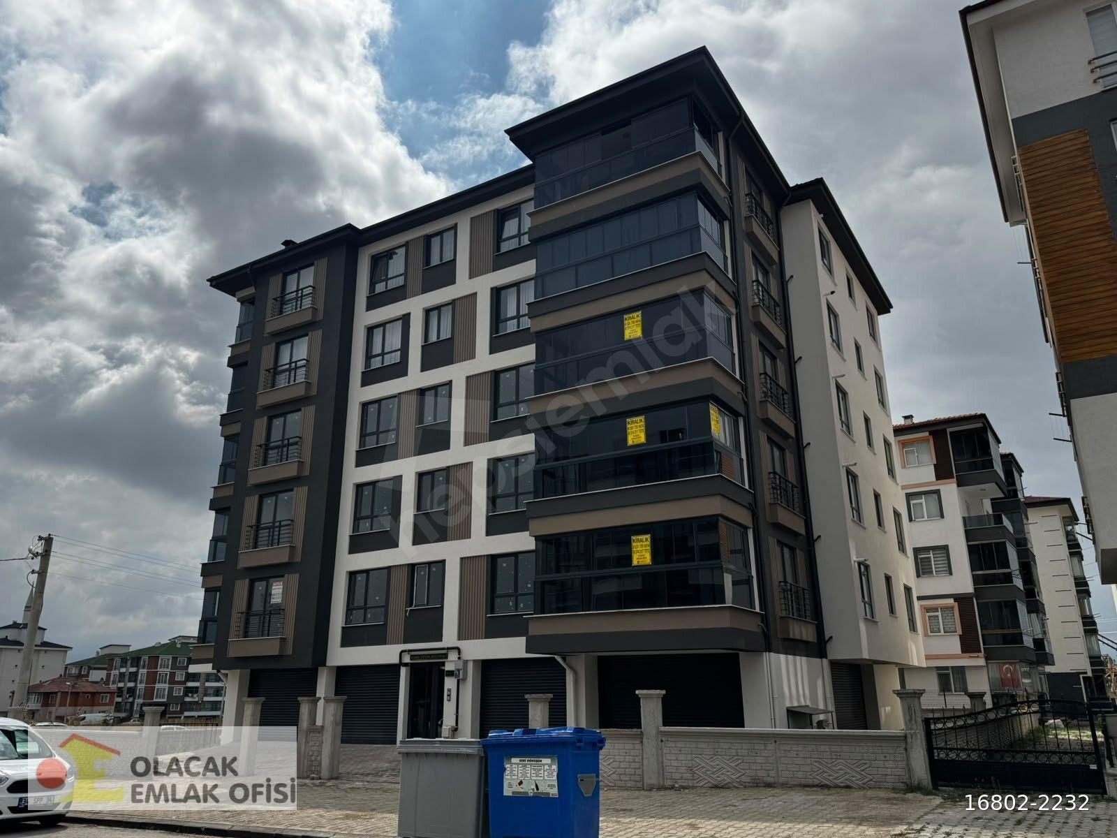 TEPECİK MAHALLESİNDE SIFIR 2+1 KİRALIK DAİRE