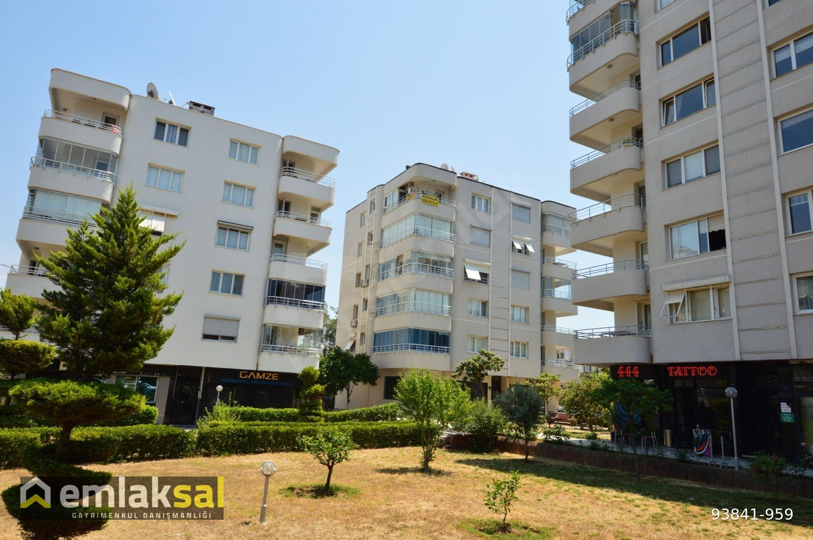 Emlaksal'dan Çağdaş Metro Durağı Karşısı Site İçerisinde 3+1