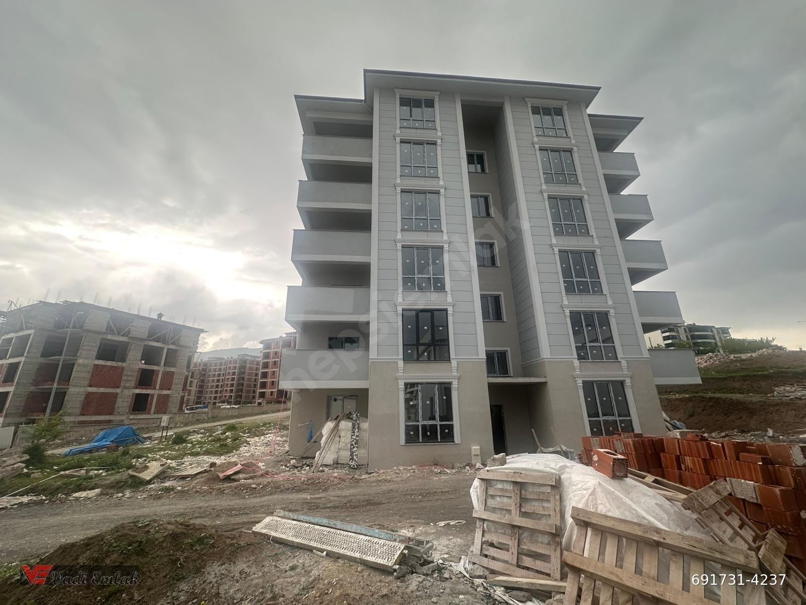 GÜNEŞLİ MAHALLESİNDE 3+1 SATILIK DAİRE | VADİ EMLAK