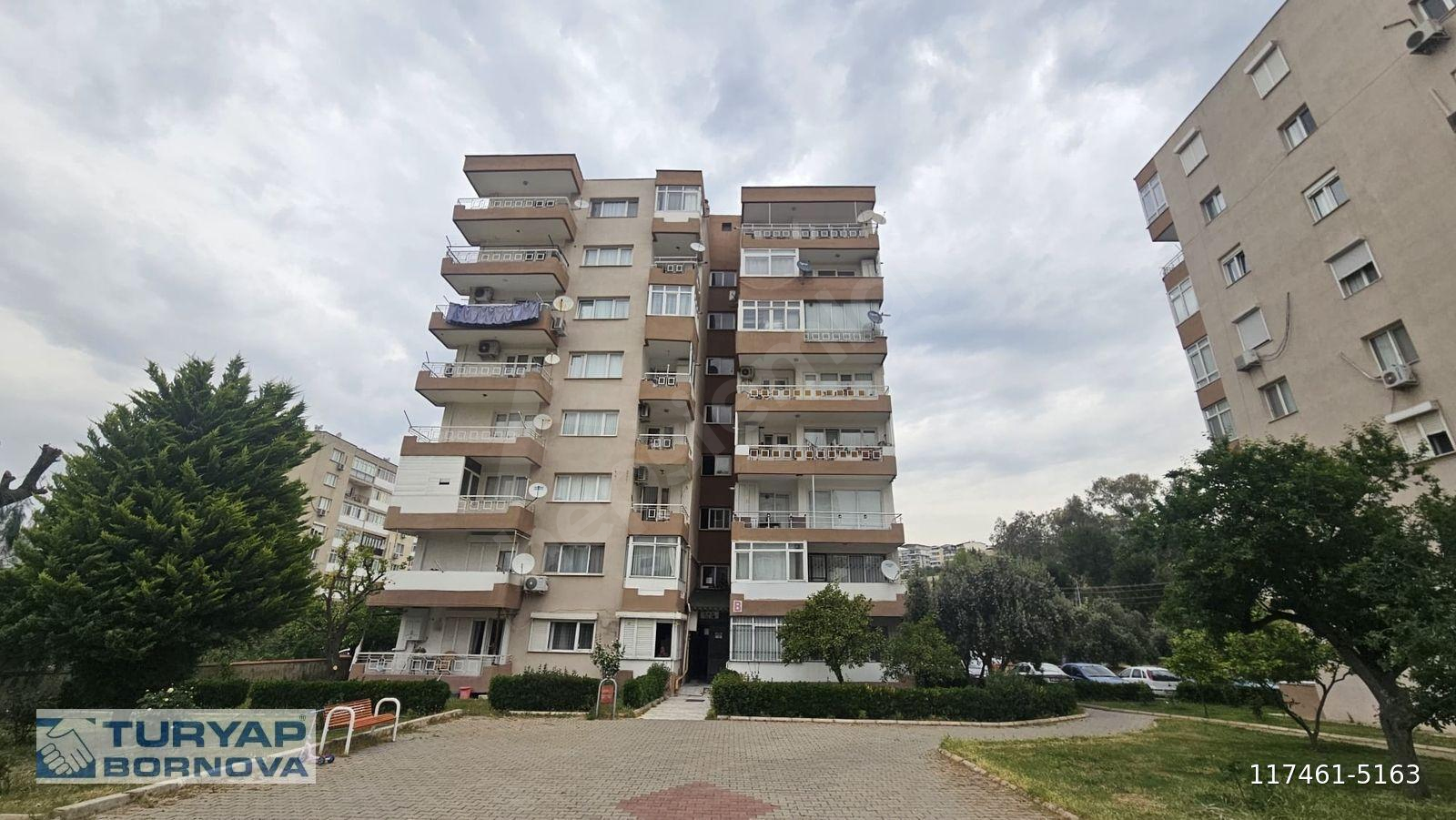 Osmangazi Mahallesinde Site İçi Ferah Köşe Satılık 3+1 Daire