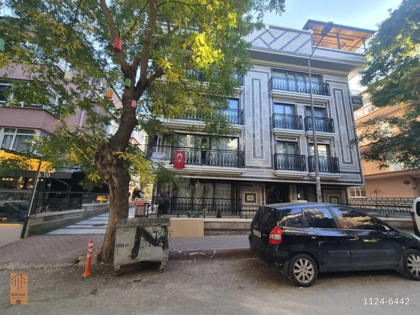 BAHÇELİEVLER 27. SOKAKTA BİRCANDAN Y.GİRİŞ BALKONLU 3+1 KOMBİLİ 110m² ASANSÖRLÜ K. GARAJLI BAKIMLI