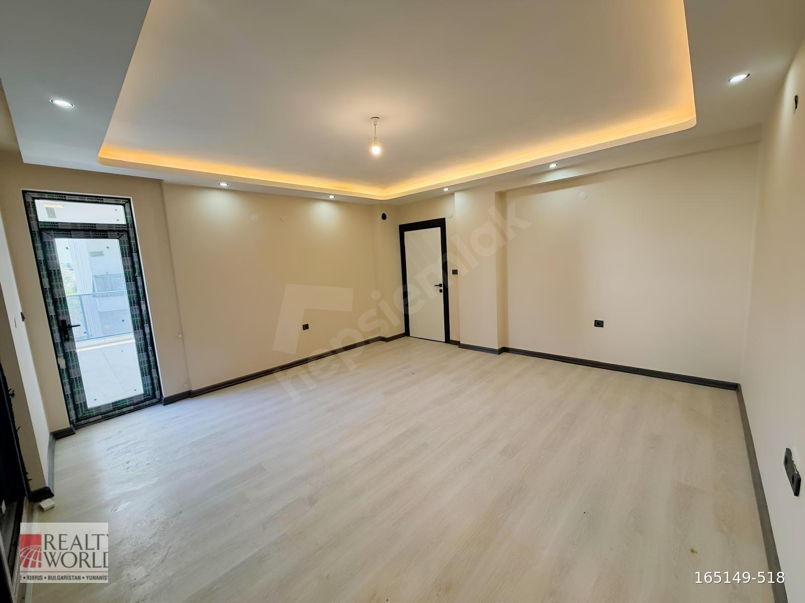 ANTALYA DÖŞEMEALTI YENİKÖYDE SİTE İÇİ 3+1 SATILIK DAİRE