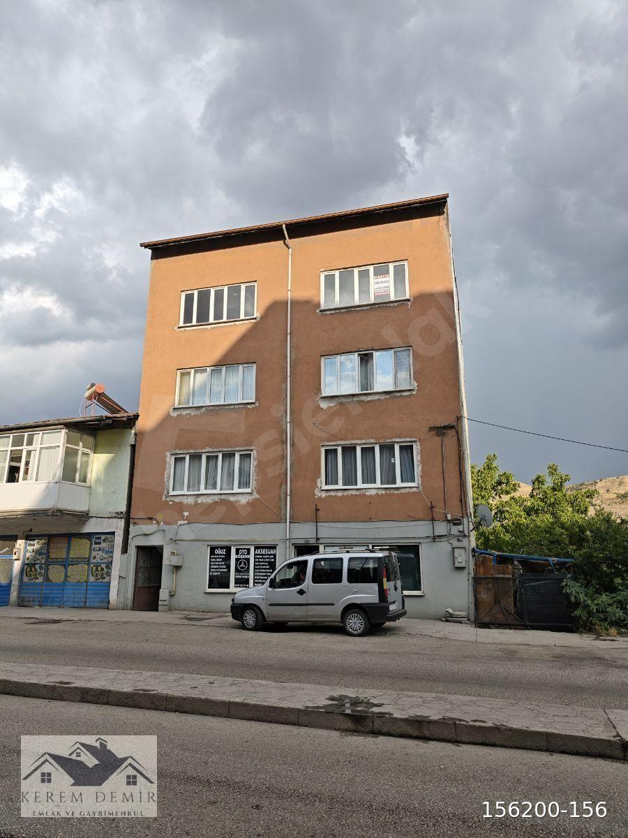 KEREM DEMİR DEN KİRALIK KARABUK YESİLMAHALLEDE TERASL 2+1 DAİRE