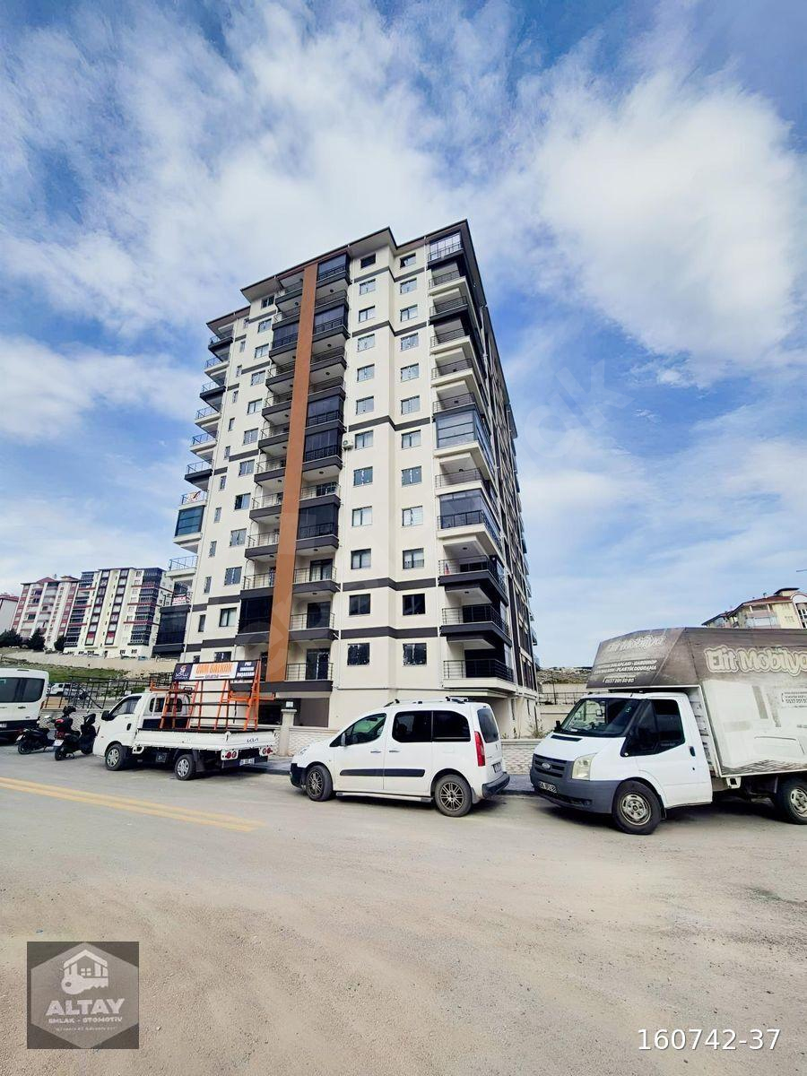 ALTAY EMLAKTAN SATILIK DURU SİTESİNDE 4+1 LÜKS DAİRE