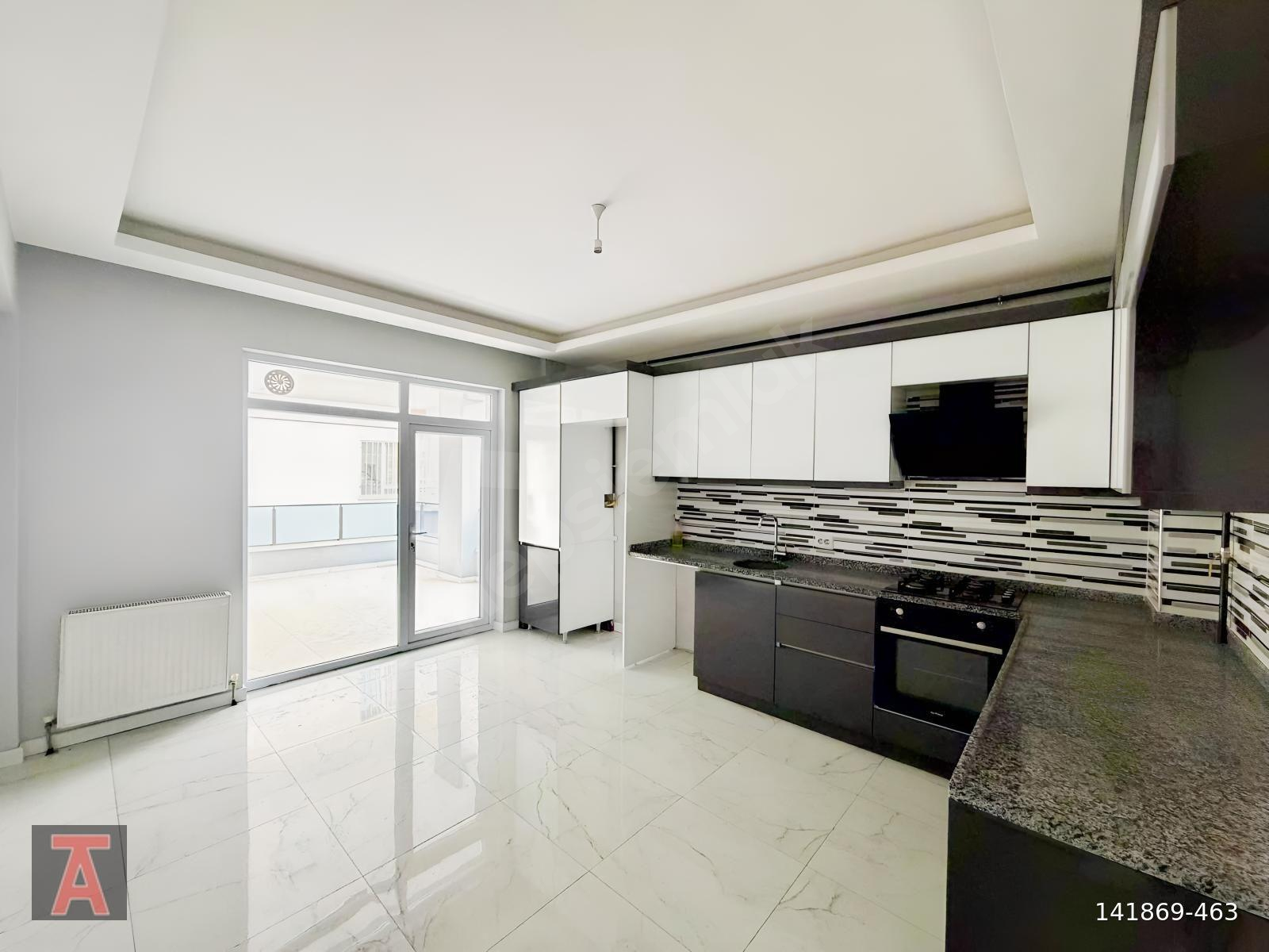 PİYADE MAH'DE LÜX YAPILI ASANSÖRLÜ E.BANYOLU ARA KATTA 3+1 DAİRE