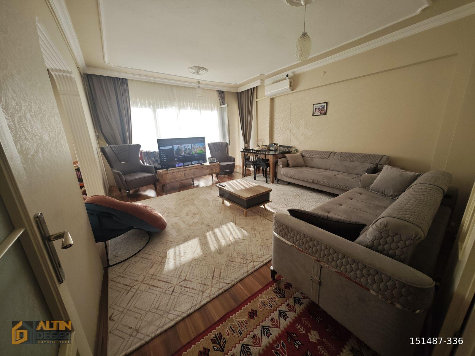 ADNAN MENDERES CADDESİ SATILIK ORTA KAT DAİRE