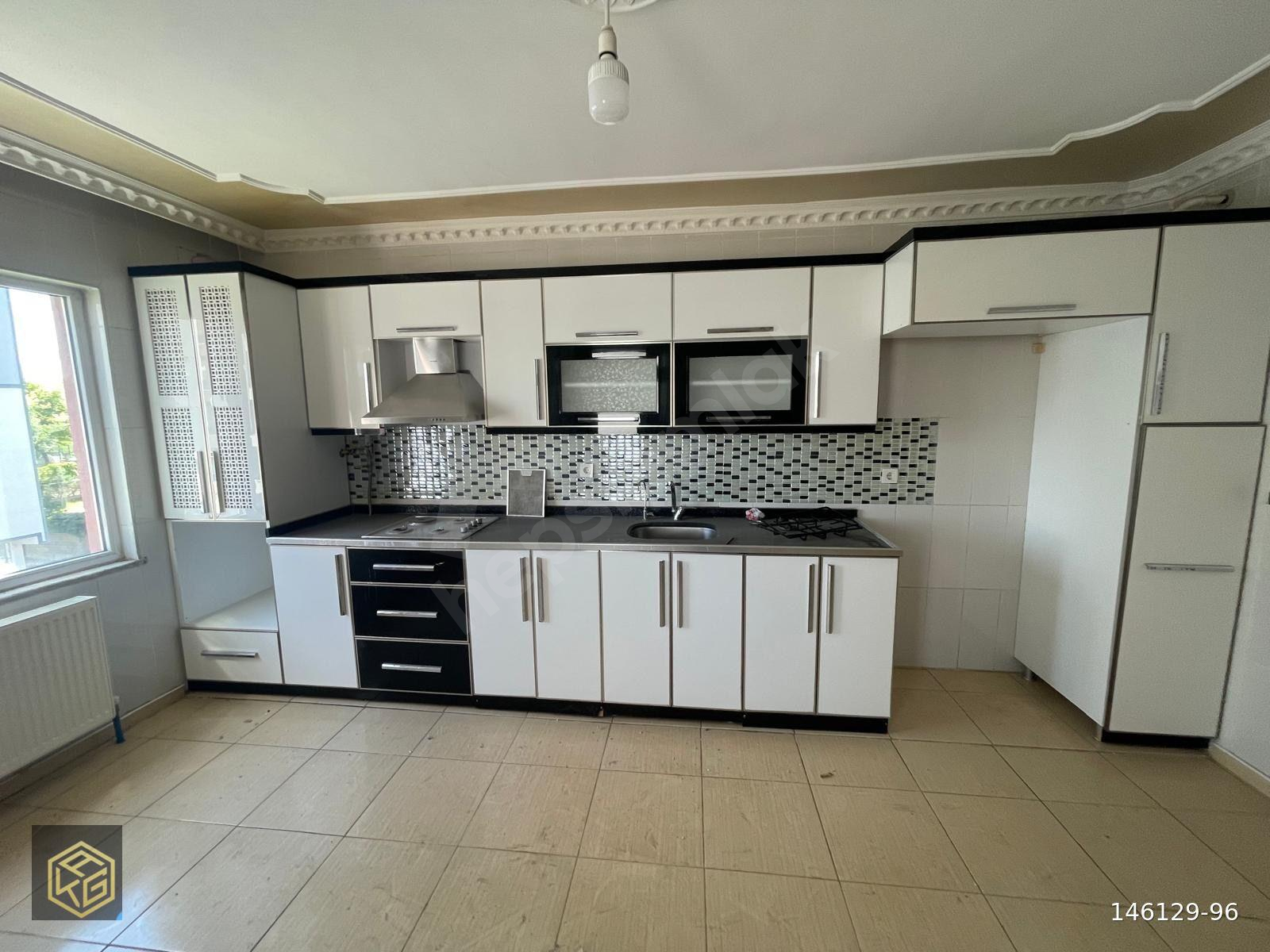 Bahçeşehir koleji arkasında kiralık daire