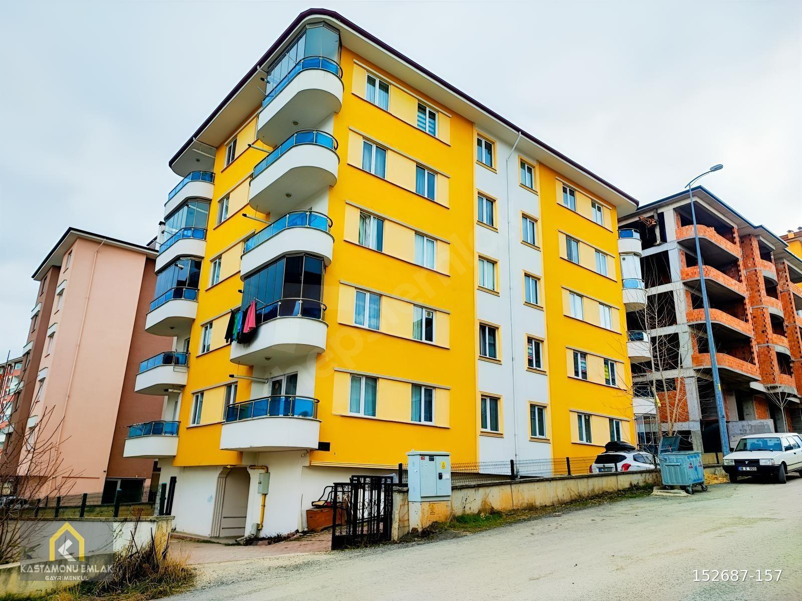 KASTAMONU EMLAK GAYRİMENKULDEN SATILIK VENÜS APARTMANI 2+1 DAİRE