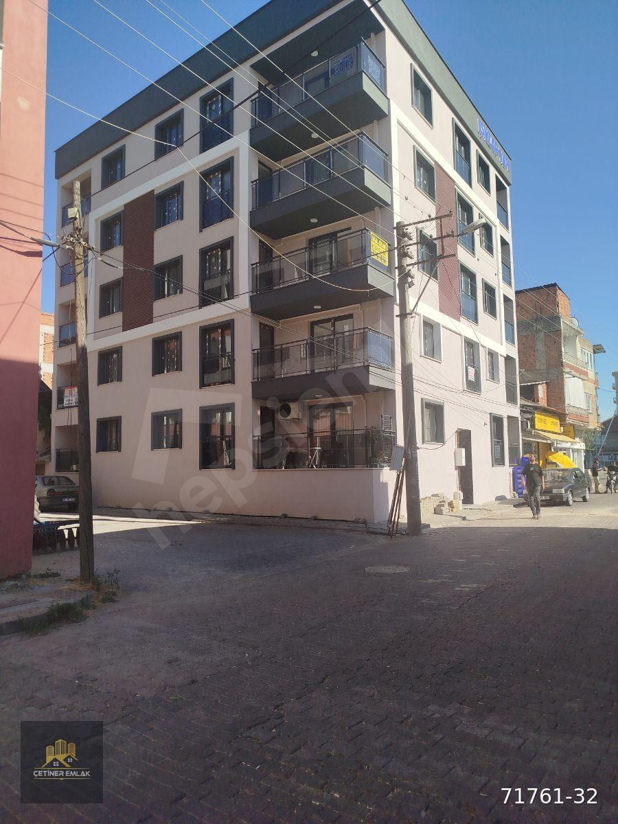 İNCİRLİOVA HÜRRİYET MAHALLESİ KÖŞE BİNA KİRALIK 1+1 DAİRE ARAKAT