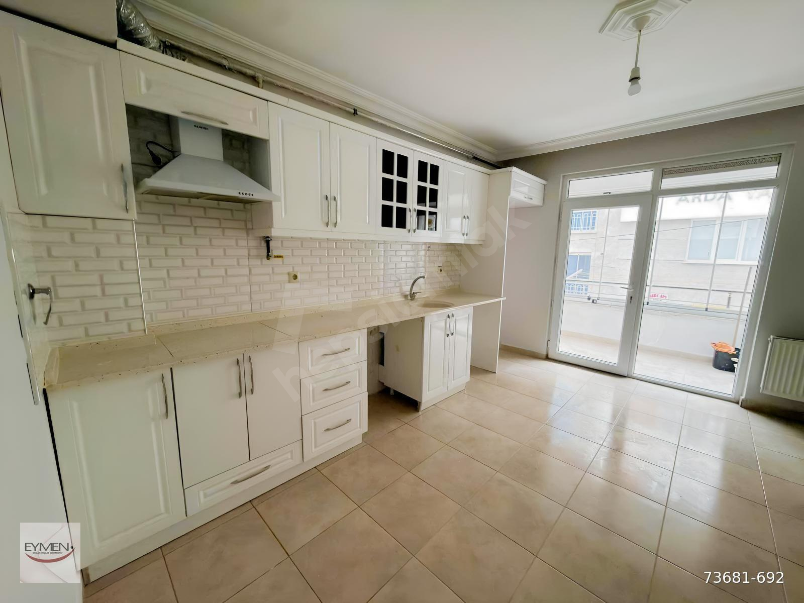 EYMEN'DEN EMEK MAH. KAPALI PAZAR YAKINI KİRALIK 3+1 DAİRE