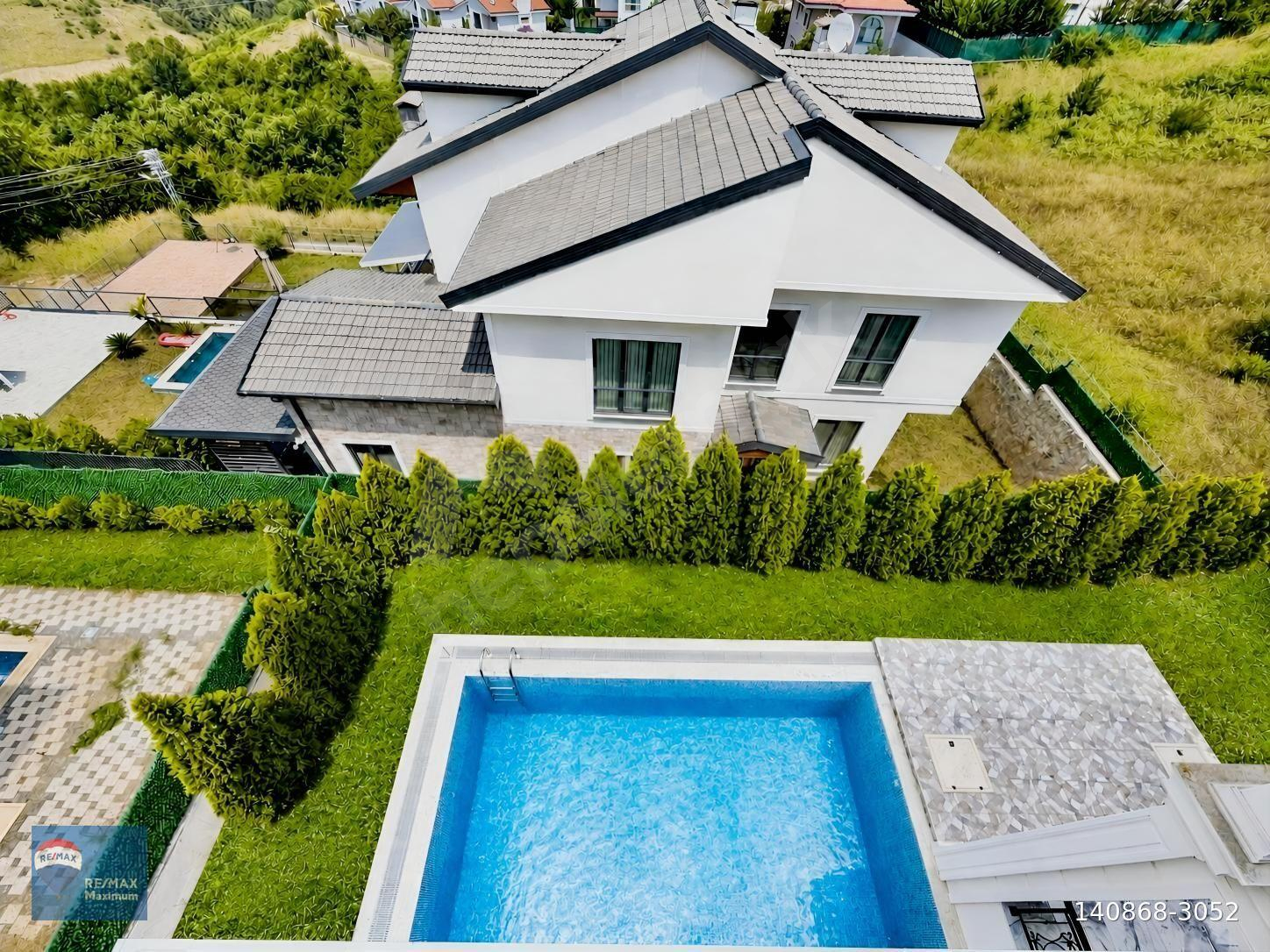 İzmit Kabaoğlu Tüysüzlerde Satılık Tam Müstakil 4+2 A Plus Villa