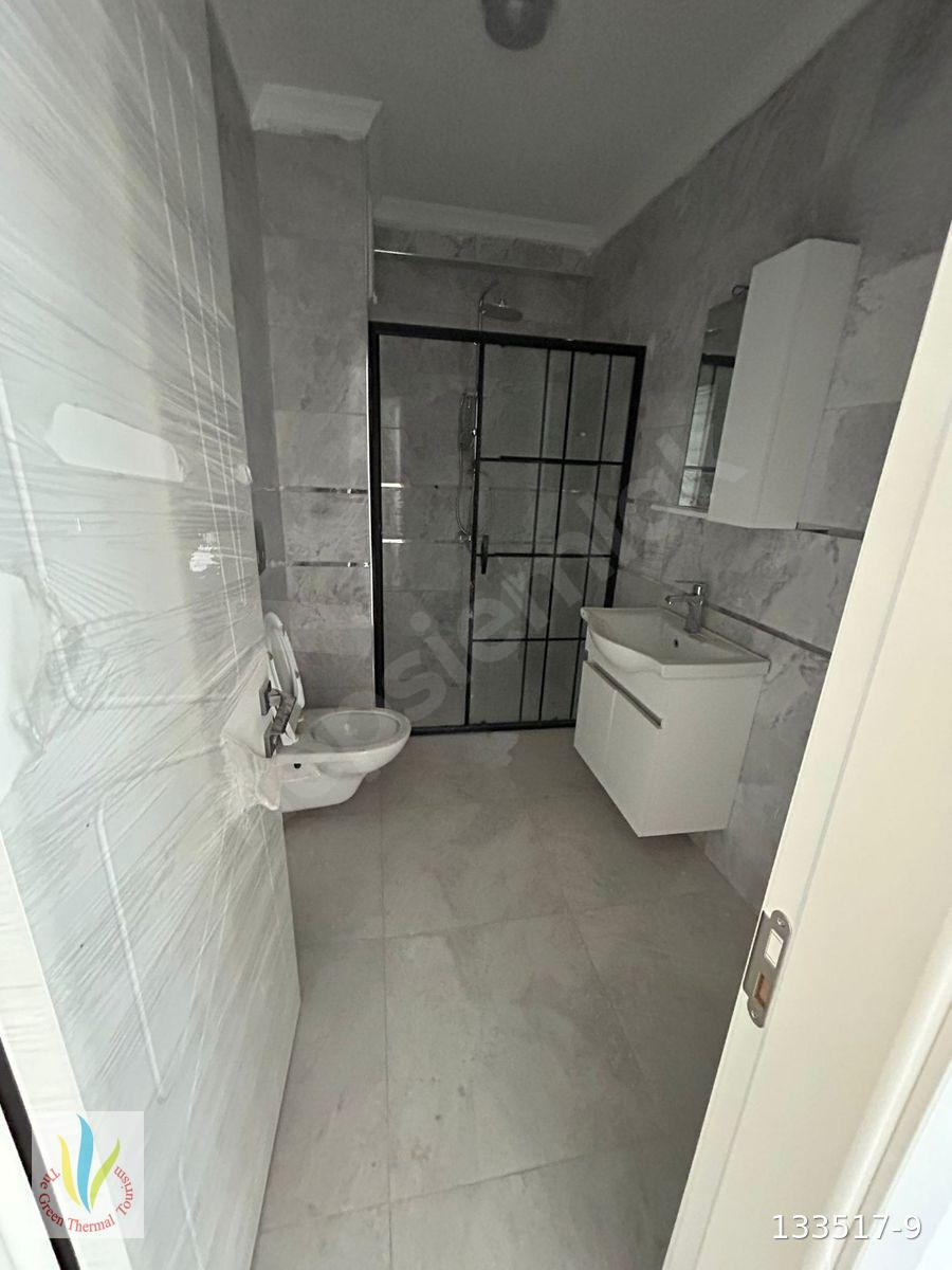 YALOVA TERMALDE İNŞAATTAN SATILIK DAİRE
