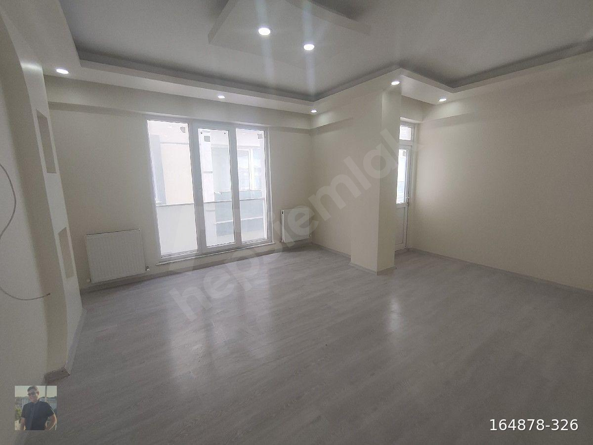 KAPAKLI MEVLANA MAH 2+1 ARAKAT AKKOÇ GAYRİMENKUL