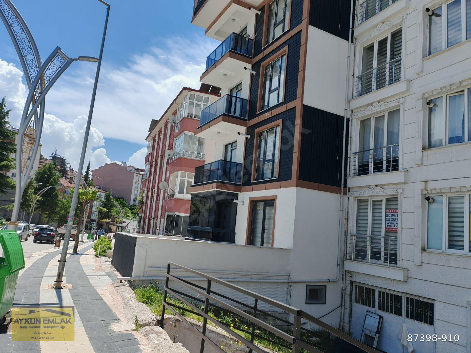 AYKUN DAN TAŞKÖPRÜYE YAKIN EŞYALI CADDE ÜZERİ KİRALIK 2+0 DAİRE