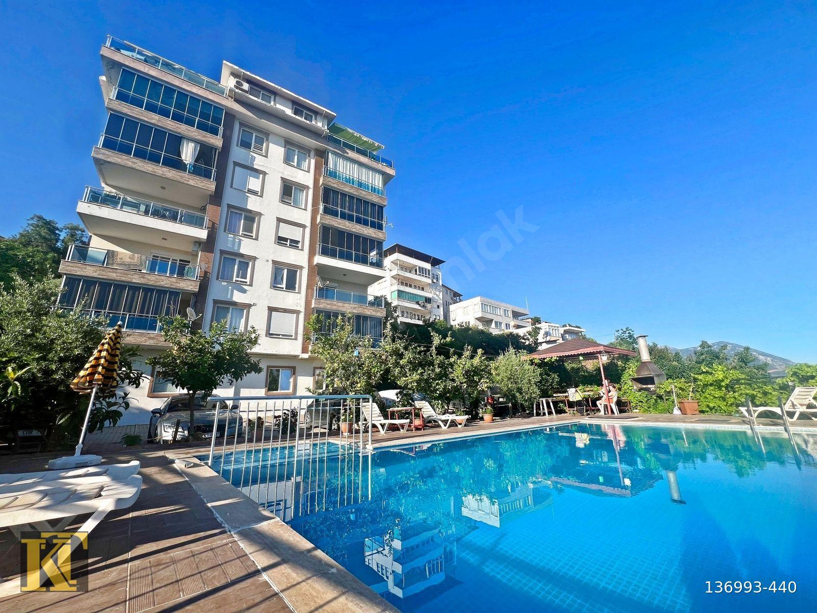 ALANYA CİKCİLLİDE SATILIK 2+1 SİTE İÇİ HAVUZLU MANZARALI DAİRE