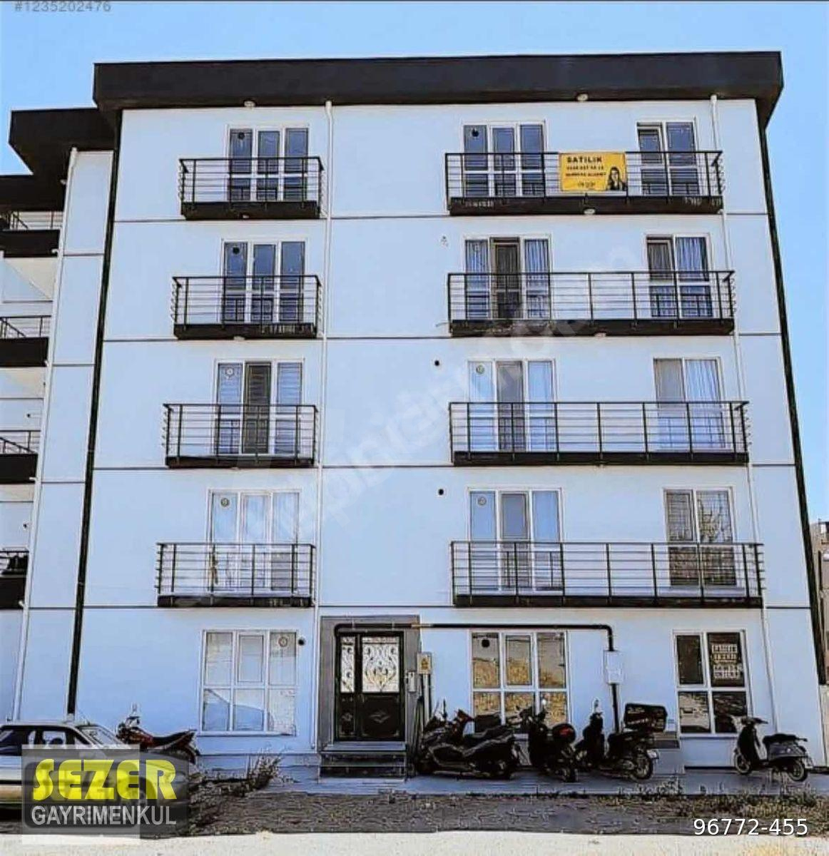 Çanakkale Ezine'de satılık 2 + 1