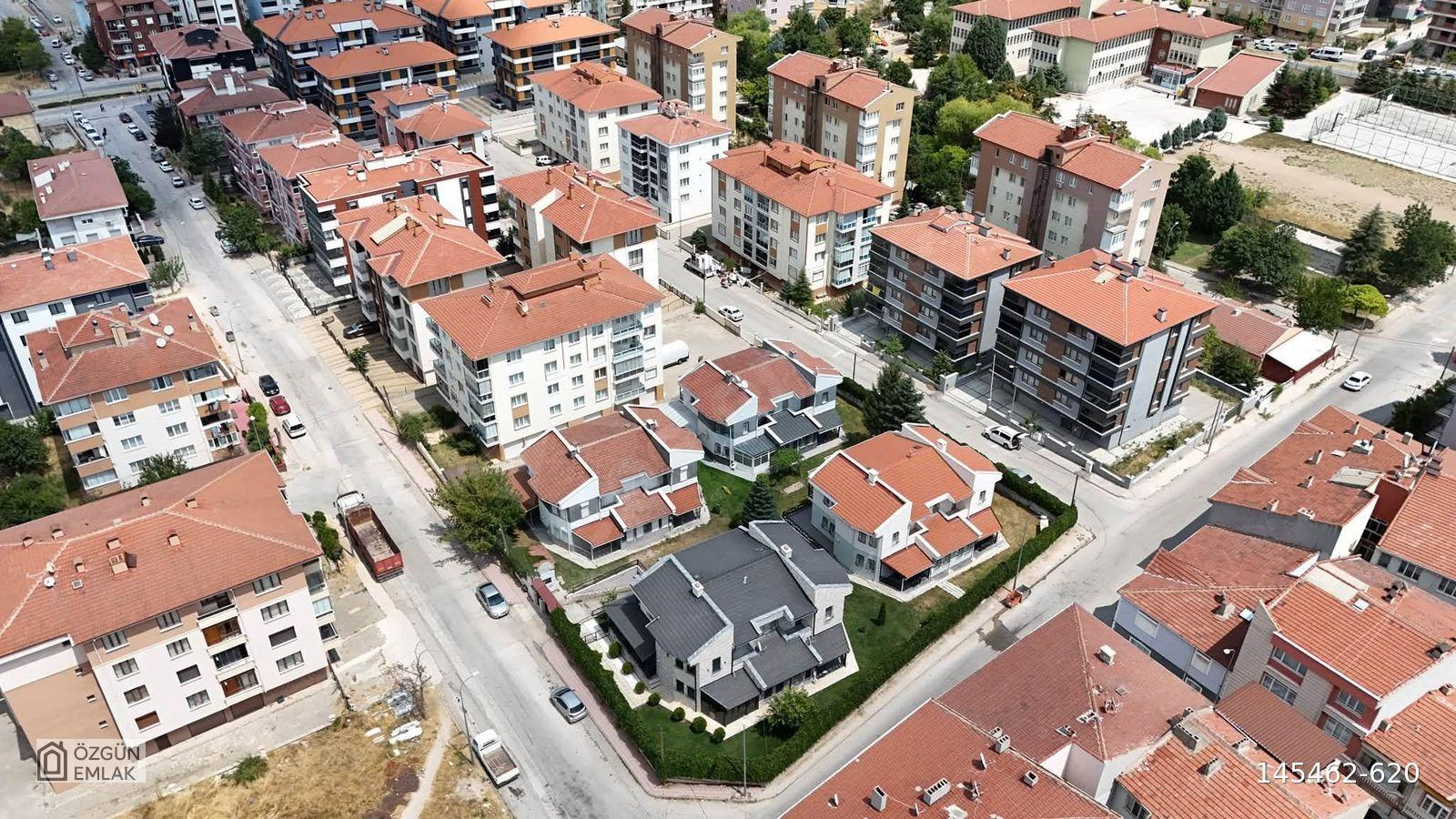 ÖZGÜN'DEN EMEK MAHALLESİ MÜKEMMEL KONUM 2+0 APART DAİRE