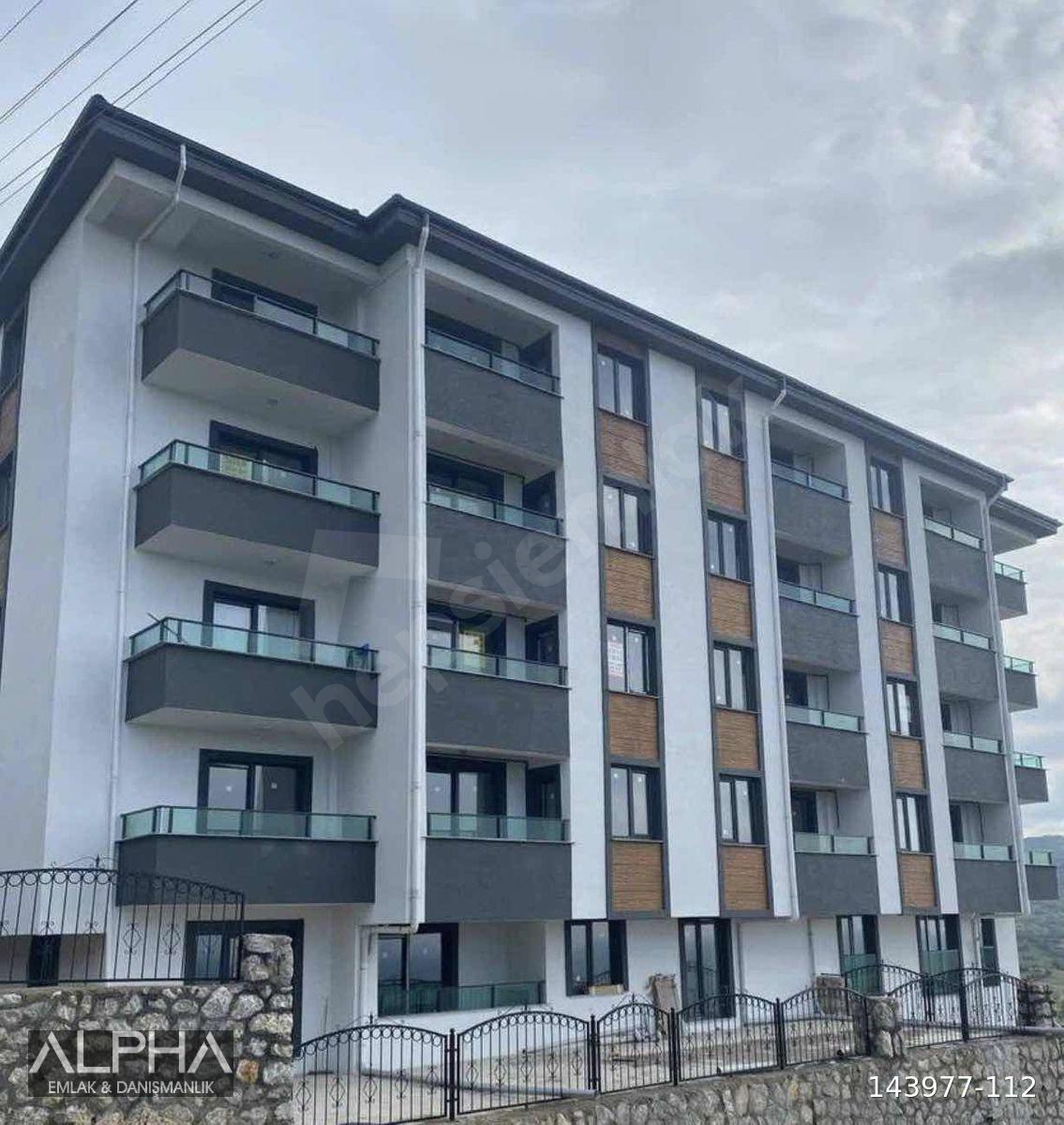 ALPHA EMLAK'TAN FİLYOSTA DENİZ MANZARALI SATILIK 2+1 DAİRE