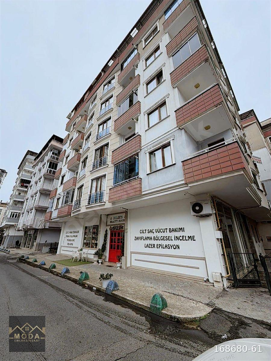 -MODA EMLAKTAN- MÜFTÜ MAH.OKULLAR BÖLGESİ TEMİZ 3+1 DAİRE.