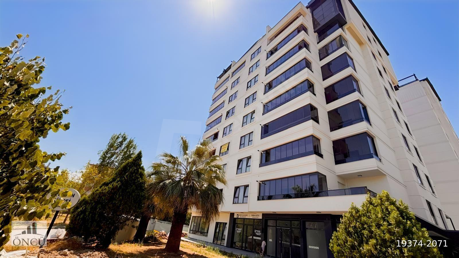 CUMHURİYET MAHALLESİ NİLÜFERHATUN CADDESİ ÜSTÜ 3+1 DAİRE