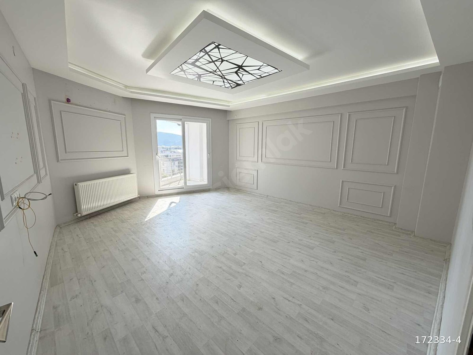 ATATÜRK GÖLET MEVKİ PRESTİJ CADDESİNDE 2+1 SATILIK DAİRE