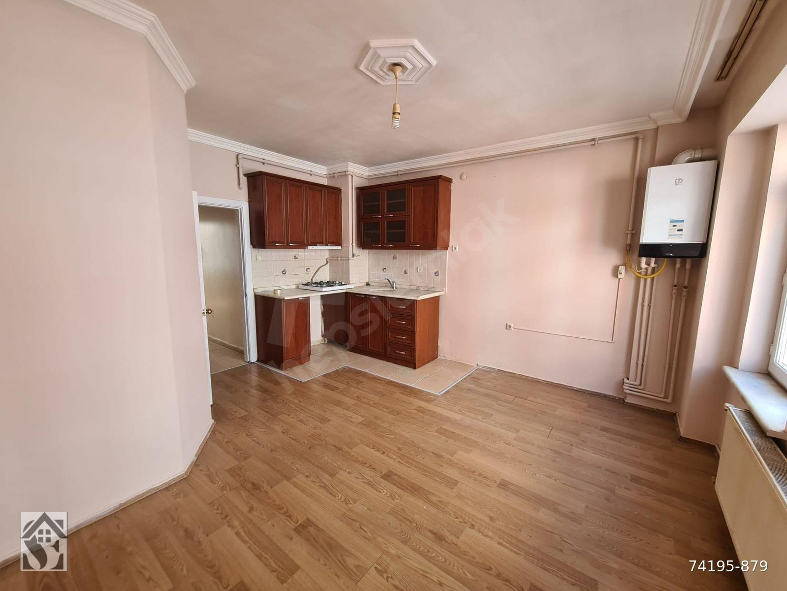 CUMHURİYE MAHALLESİNDE 1+1 KİRALIK DAİRE