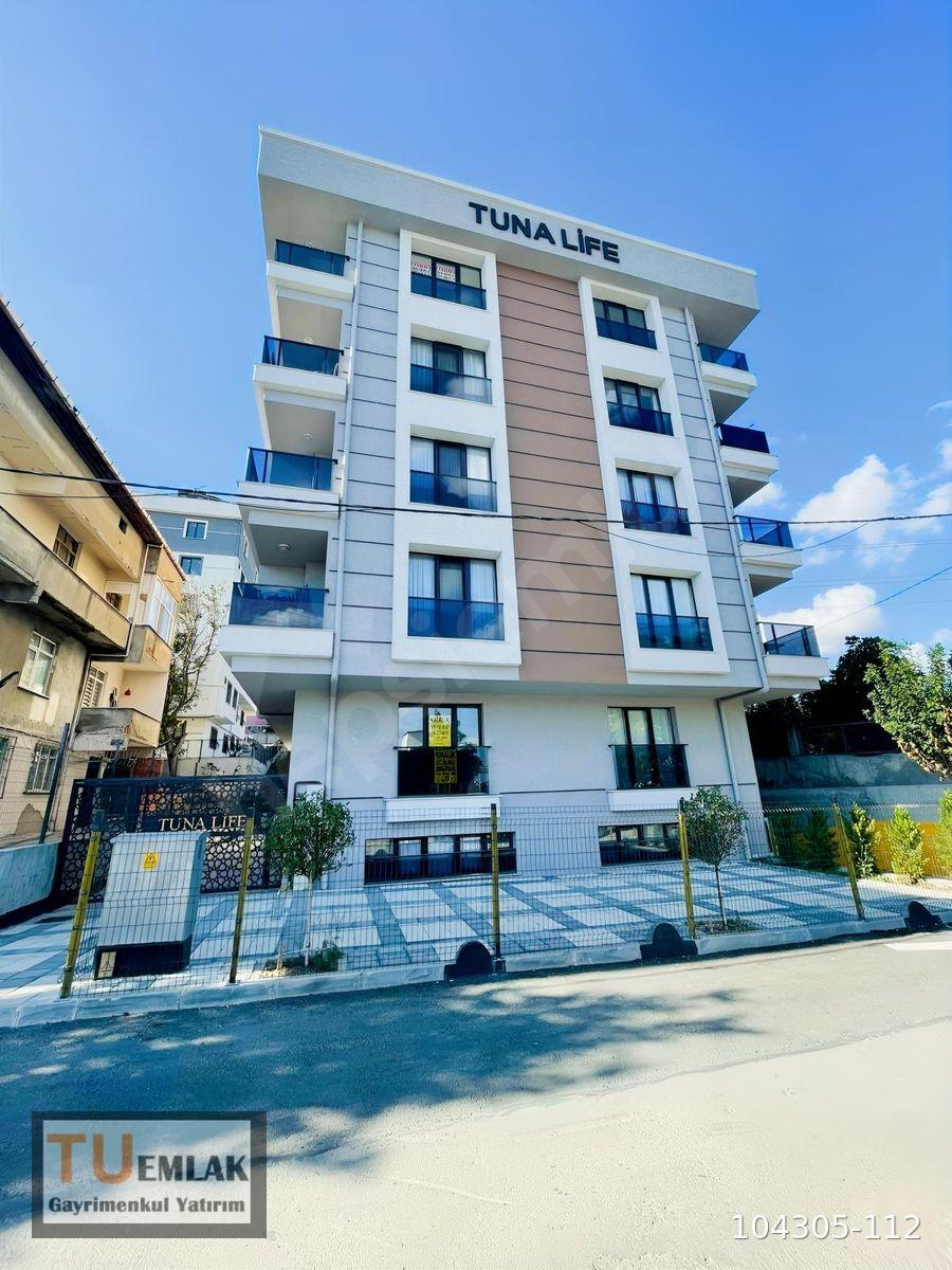 AVCILAR TAHTAKALE MAH SATILIK İSKANLI 2+1 80M2 DAİRE 3.KAT