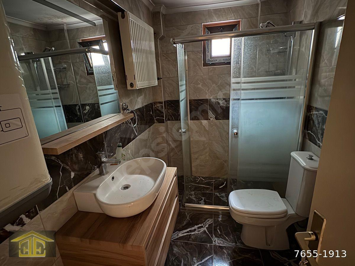EGEMENDEN MALTEPE GÜZALTAN SOK.DA AİLE APARTMANINDA ÖZEL OTOPARKLI GÜNEY ÖN CEPHE ARA KAT 3+1 DAİRE.