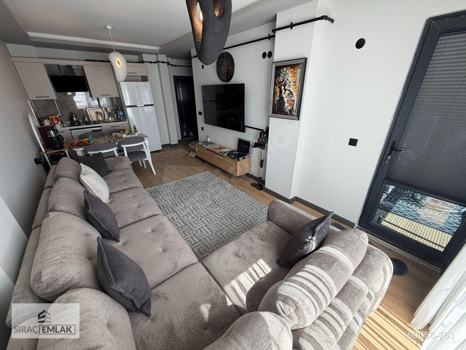 CUMHURİYET MH.LAGOM HOTEL YANI ASFALT CEPH.LÜX EŞYALI SIFIR 1+1