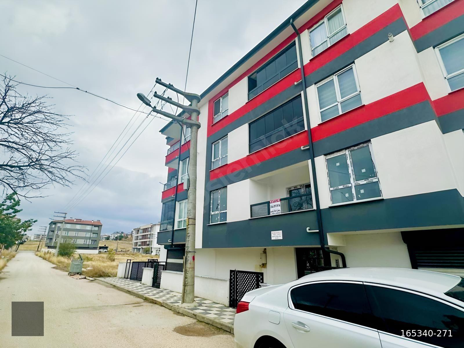 HALİM ÇALDAN ŞİRİNTEPE-GİYİNME ODASI-EBEVEYN BANYO-İSKANLI-3+1