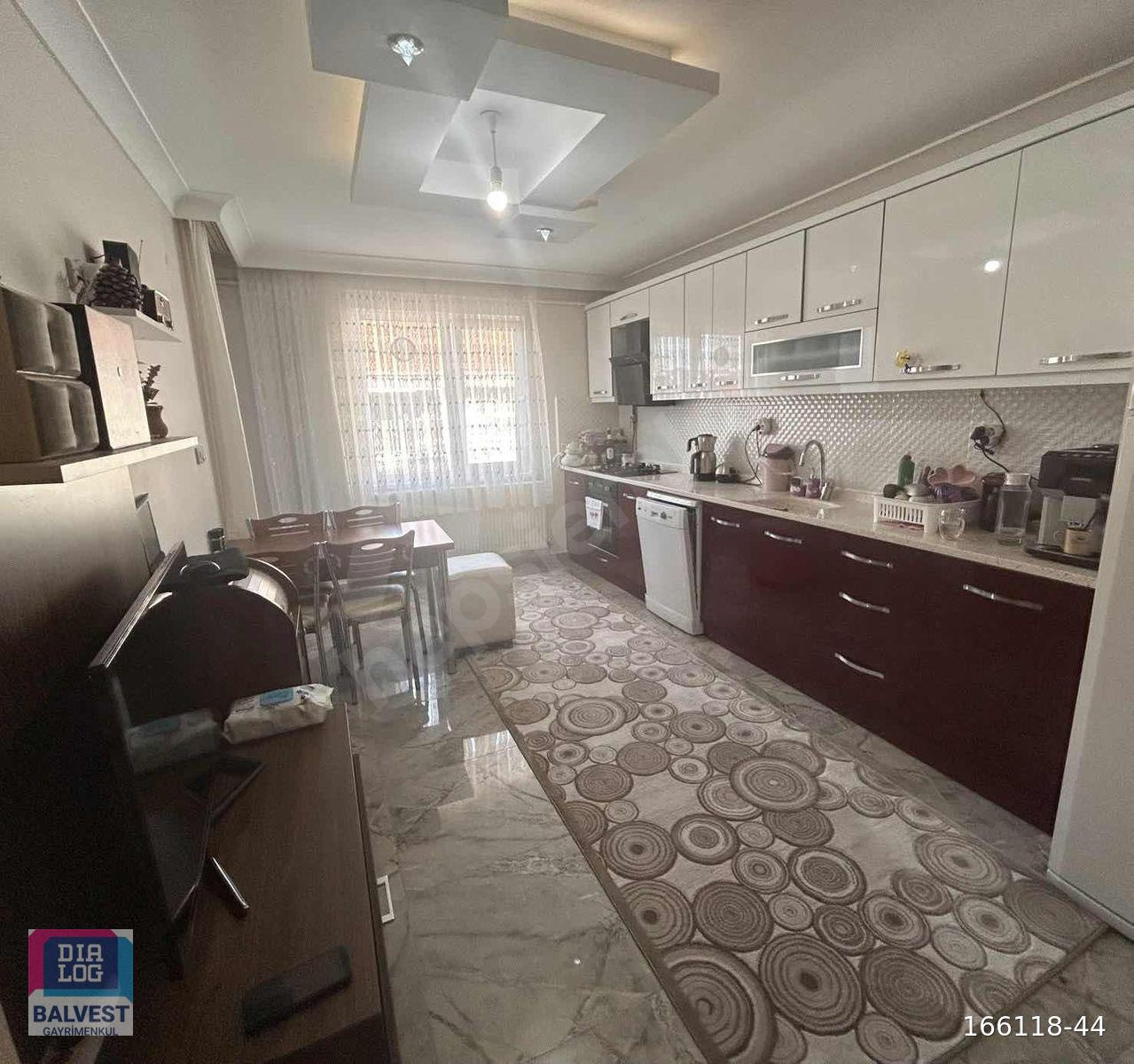 Nar çiçeği konutları Kiracılı 3+1 Yatırımlık Satılık Daire