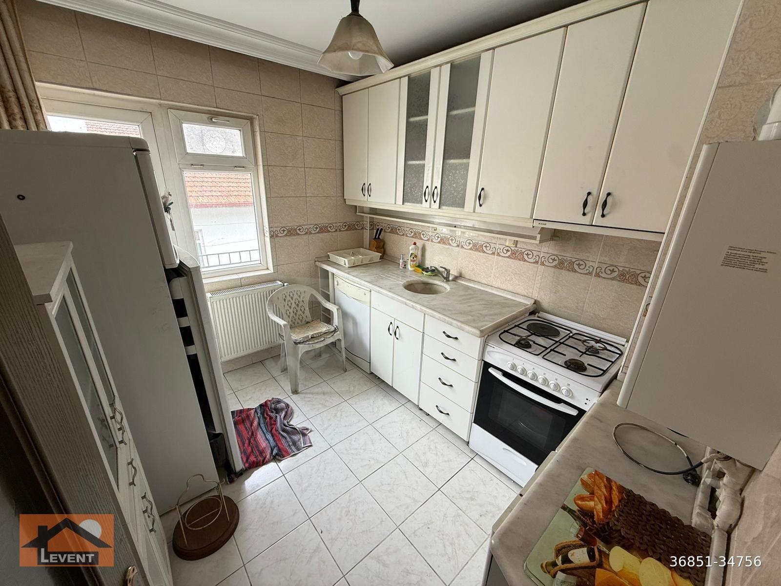 LEVENT'TEN ÇETİN EMEÇ BULVARINA İKİ BİNA MESAFEDE 2+1,90 M2 KATTA ÖN CEPHE FULL EŞYALI KİRALIK